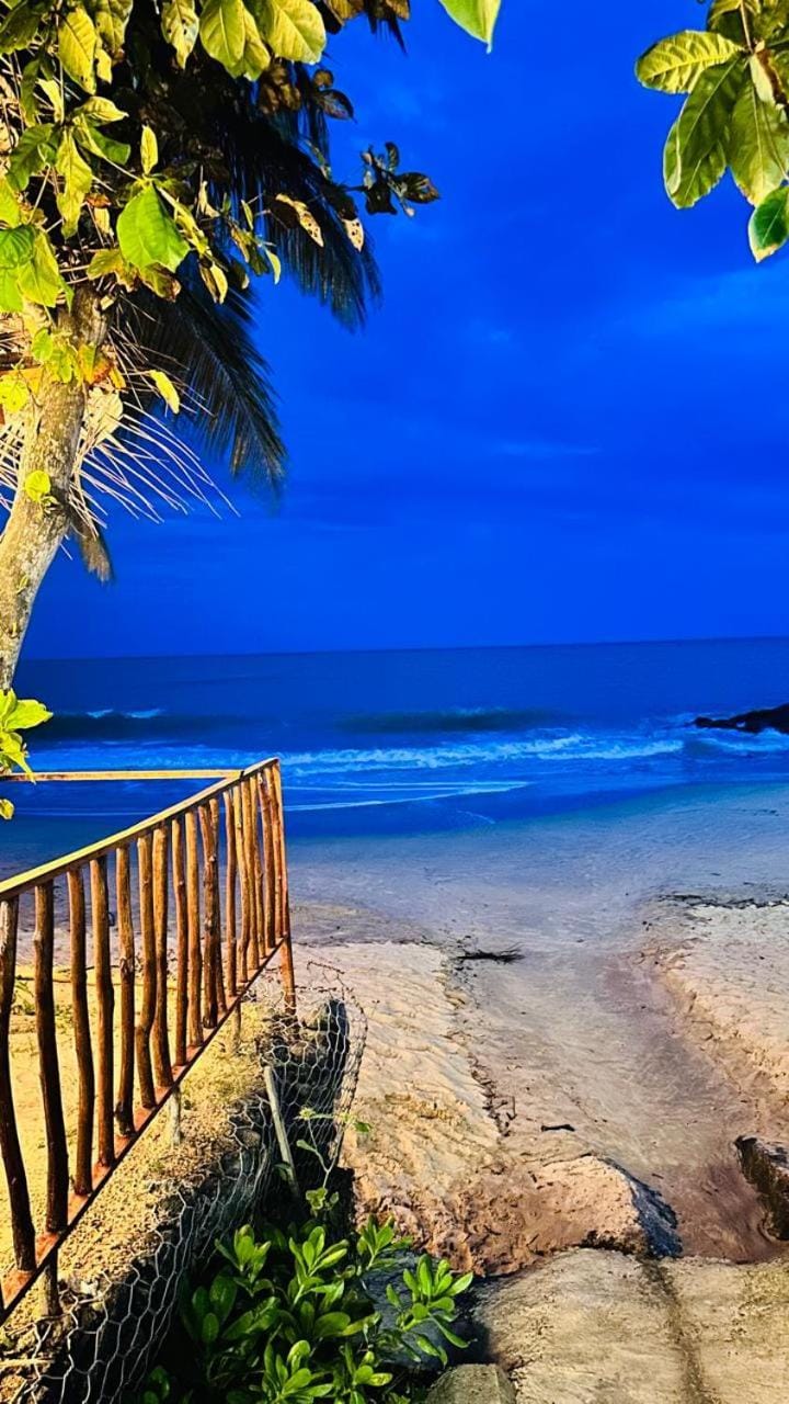 7 Waves Hotel Hotel in Tangalle