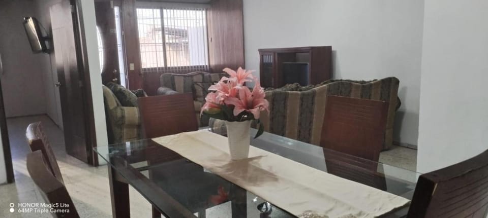 Esmeralda House in Santiago de Queretaro