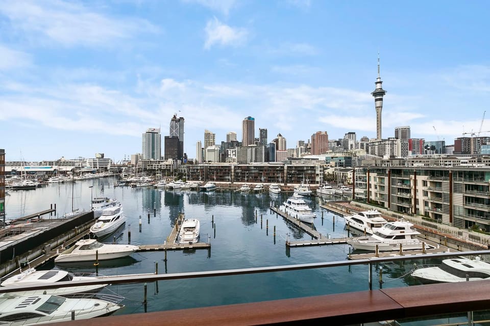 Nearby landmark, Natural landscape, City view, Sea view