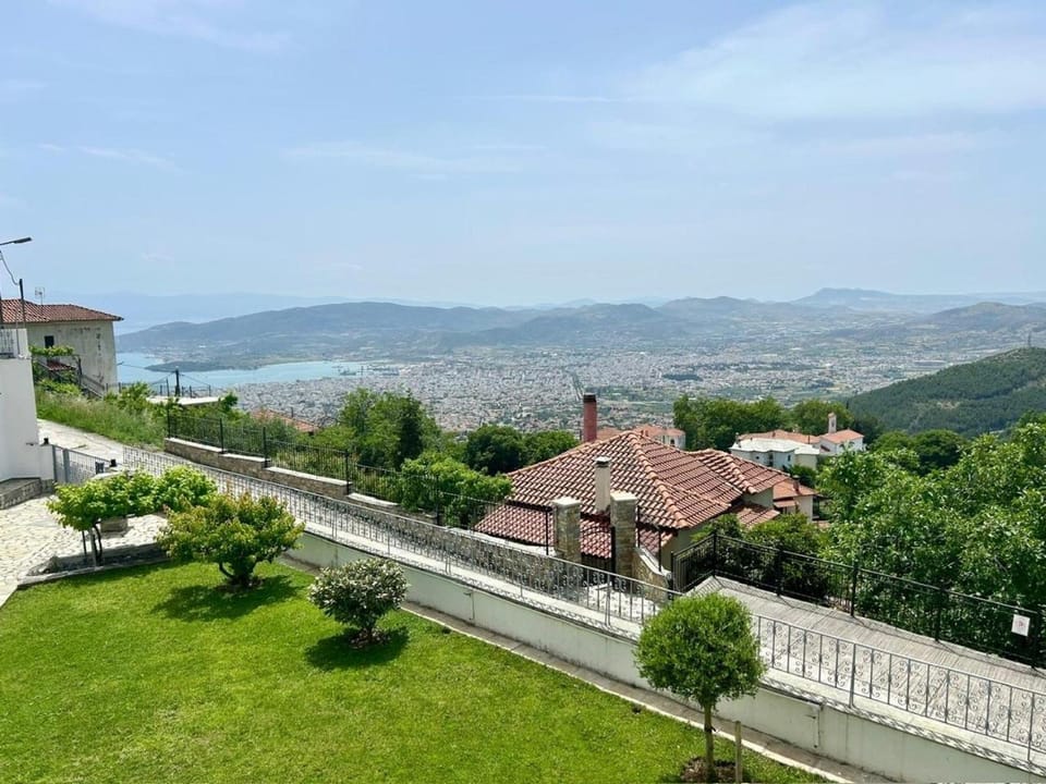 Patio, Day, Neighbourhood, Natural landscape, View (from property/room), Balcony/Terrace, Mountain view, Sea view