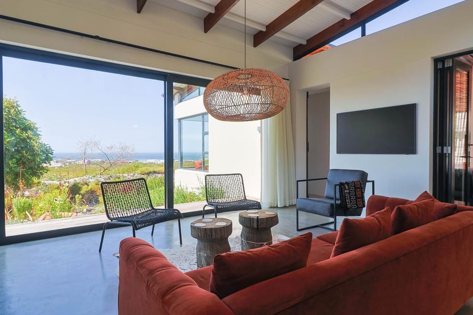 BonAir Betty's Bay House in Cape Town