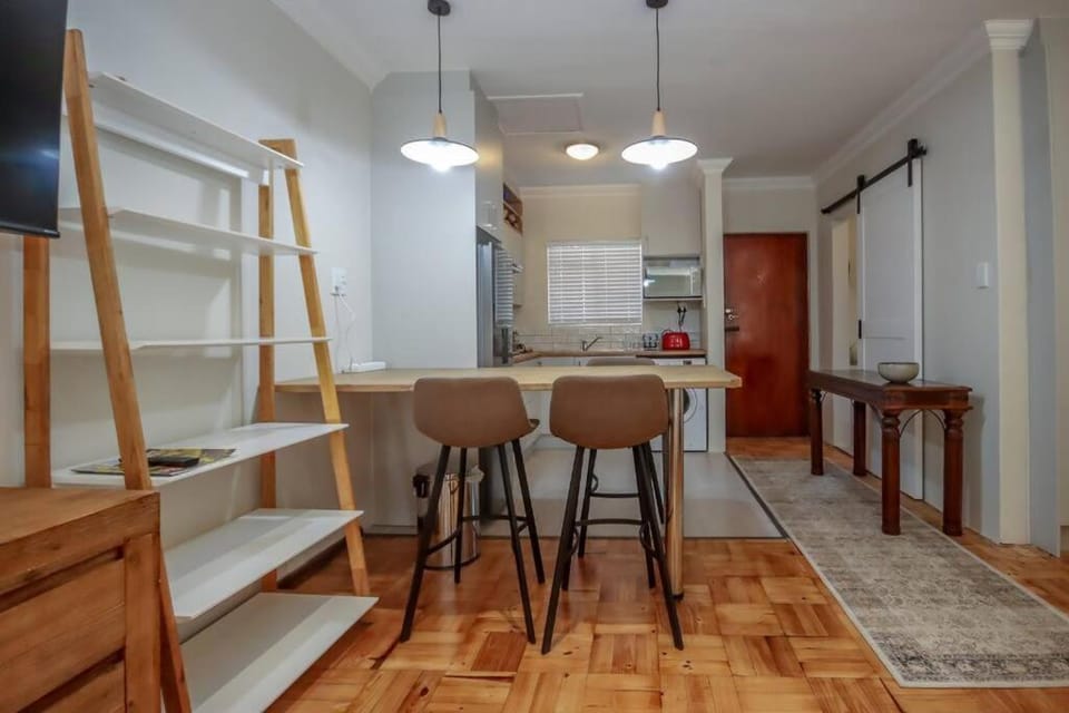 #Spacious Cozy Stay- Free parking Apartment in Stellenbosch