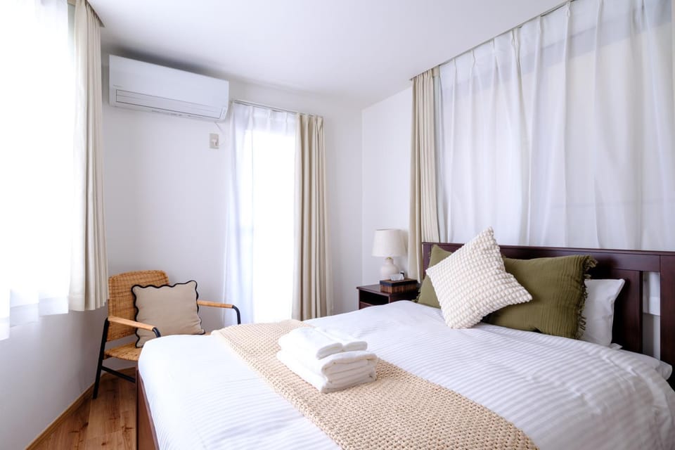 Kichijoji Urban Retreat - 2F Boutique House - Steps to Inokashira Park & Ghibli Museum アキサポステイ吉祥寺 Apartment in Japan
