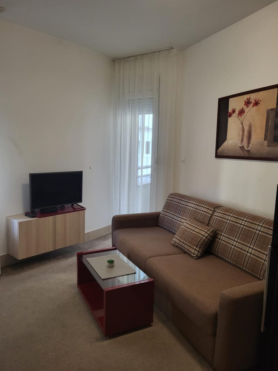 TV and multimedia, Living room, Evening entertainment
