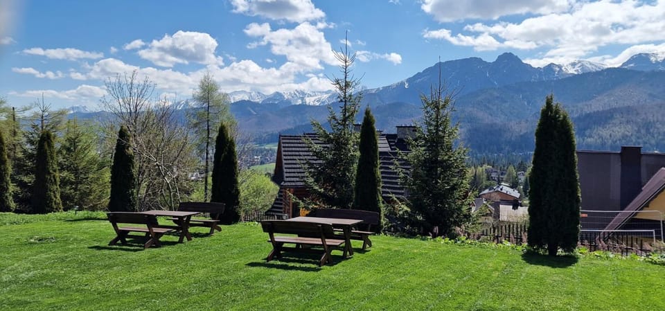Day, Garden, Garden view, Mountain view