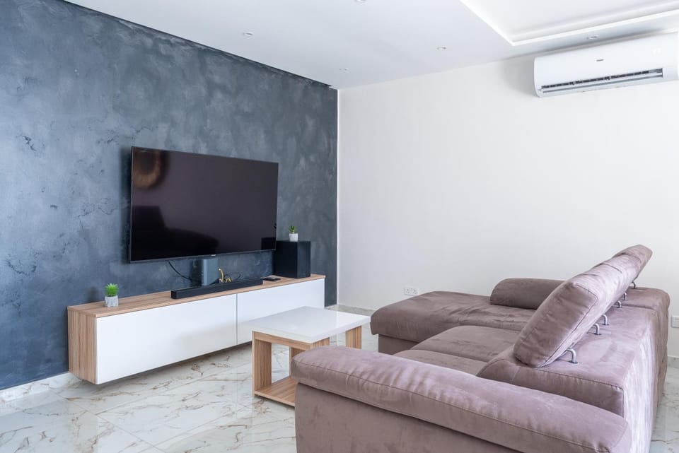 TV and multimedia, Living room, air conditioner