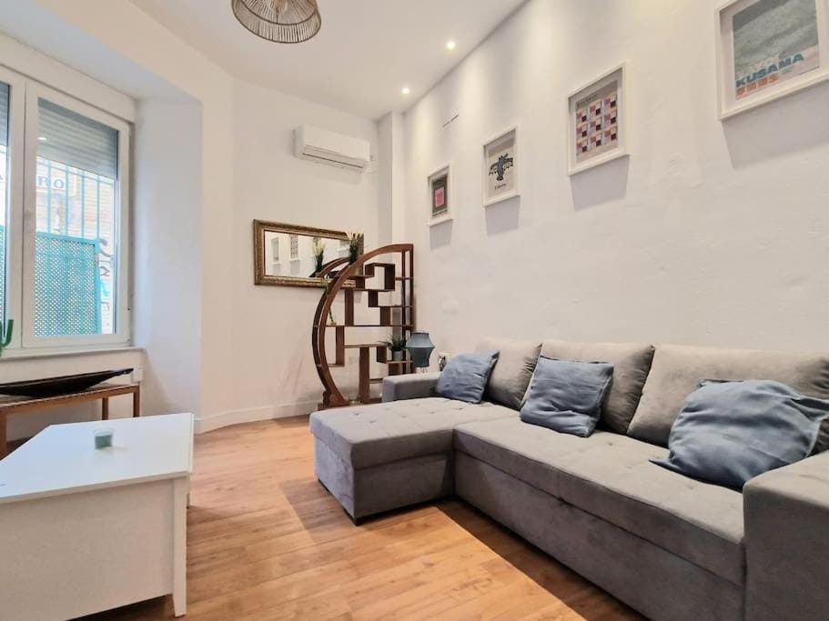 Estudio Espacioso y Céntrico Sevilla Apartment in Seville