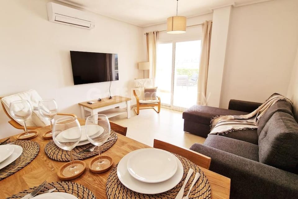 Living room, Seating area, Dining area, Evening entertainment