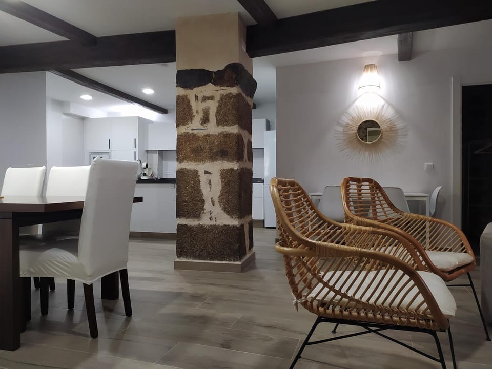 Kitchen or kitchenette, Living room, Dining area
