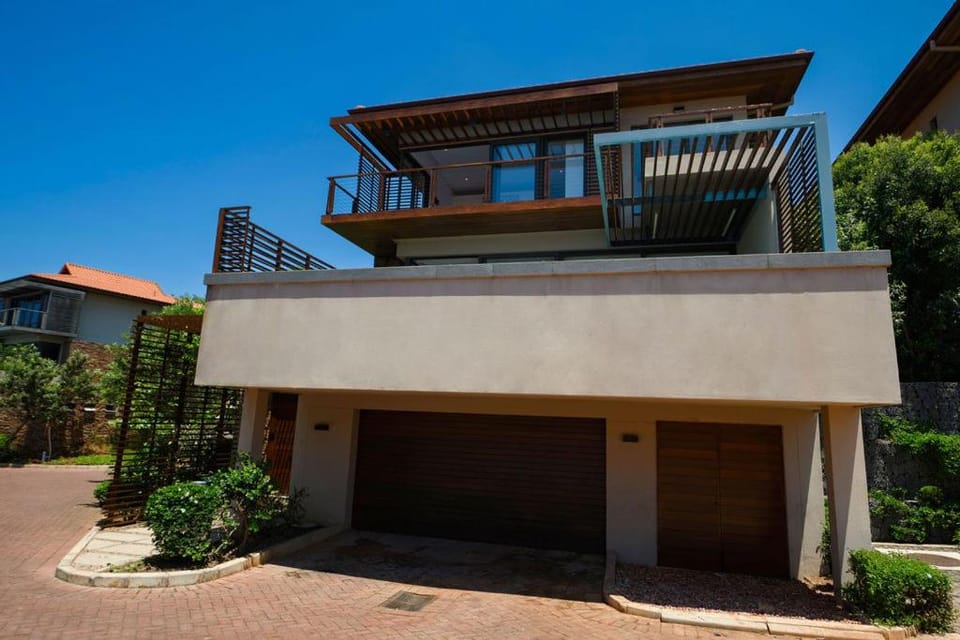 2 Ocean's Edge Zimbali House in Dolphin Coast