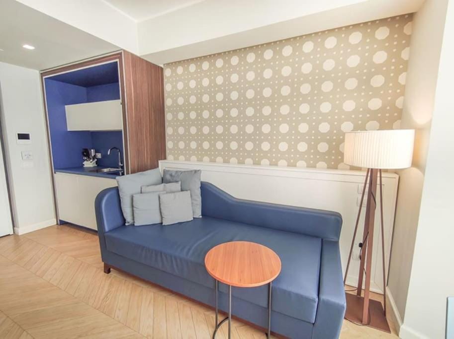 Suite Lovely fronte mare con servizio spiaggia Apartment in San Benedetto del Tronto