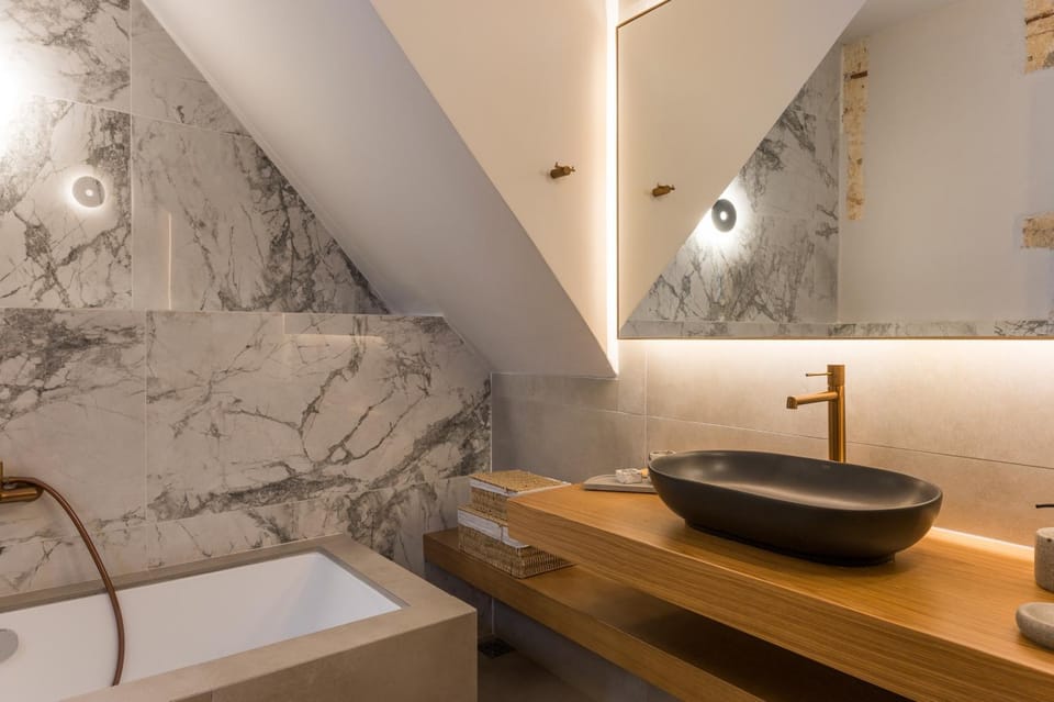 Bathroom, Bath