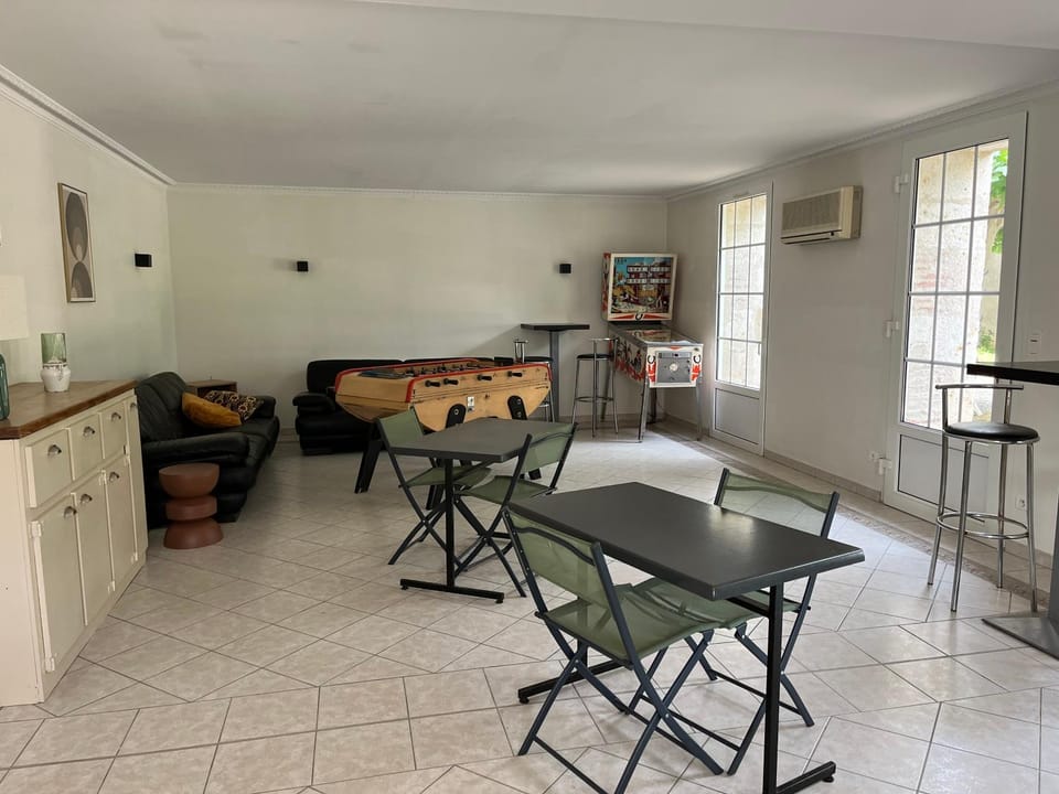 Seating area