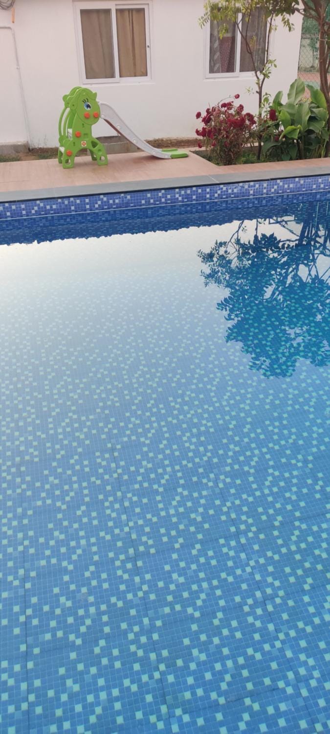 Siva Rama garden resort 10 members BIG ac room&1 Noon ac room at swimming pool view, ,box cricket ,born fair,BBQ,kichan with all equipment etc nr beach road bheemilli vishakapatnam Villa in Visakhapatnam