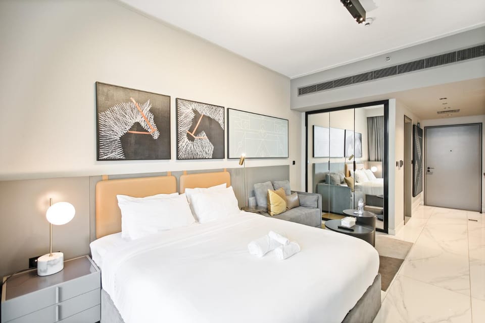 MAG318 Downtown Luxury - 5 Min Walk to Burj & Mall Apartment in Dubai
