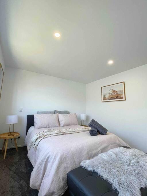 Central City Convenience At The Salt District Apartment in Christchurch