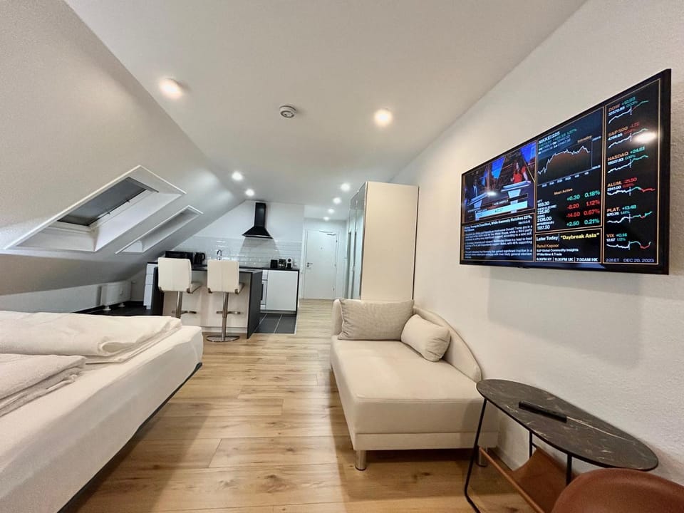 TV and multimedia, Living room, Photo of the whole room, Seating area