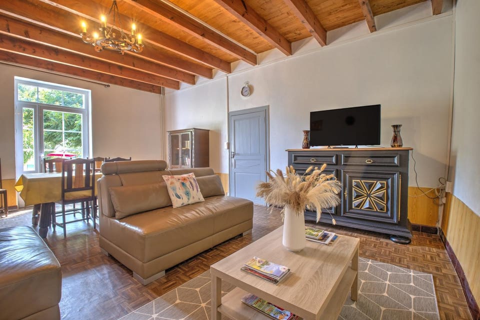 Property building, Living room