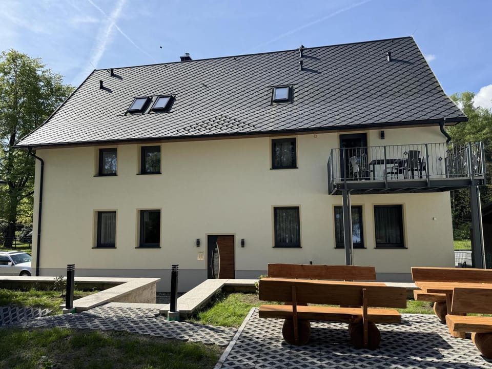 Property building, Day