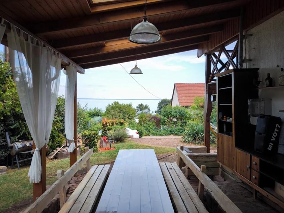 Garden, Meals