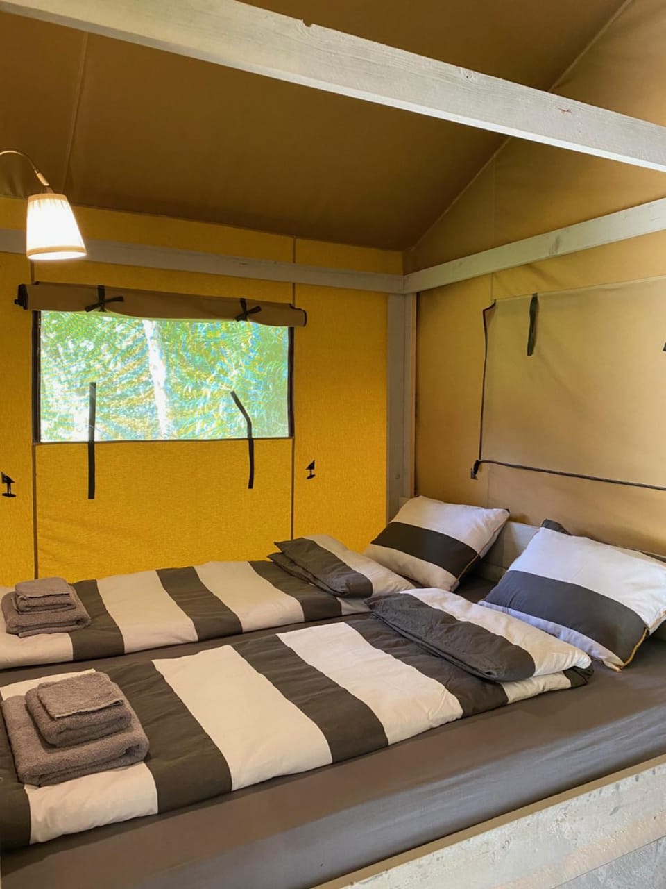 Glamping tent in oase van groen Luxury tent in Flanders