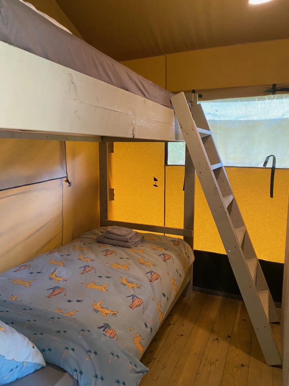 Glamping tent in oase van groen Luxury tent in Flanders