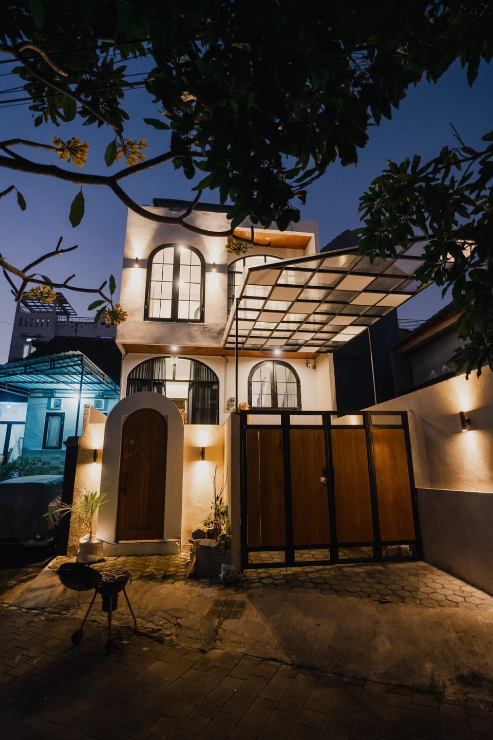 Property building, Night