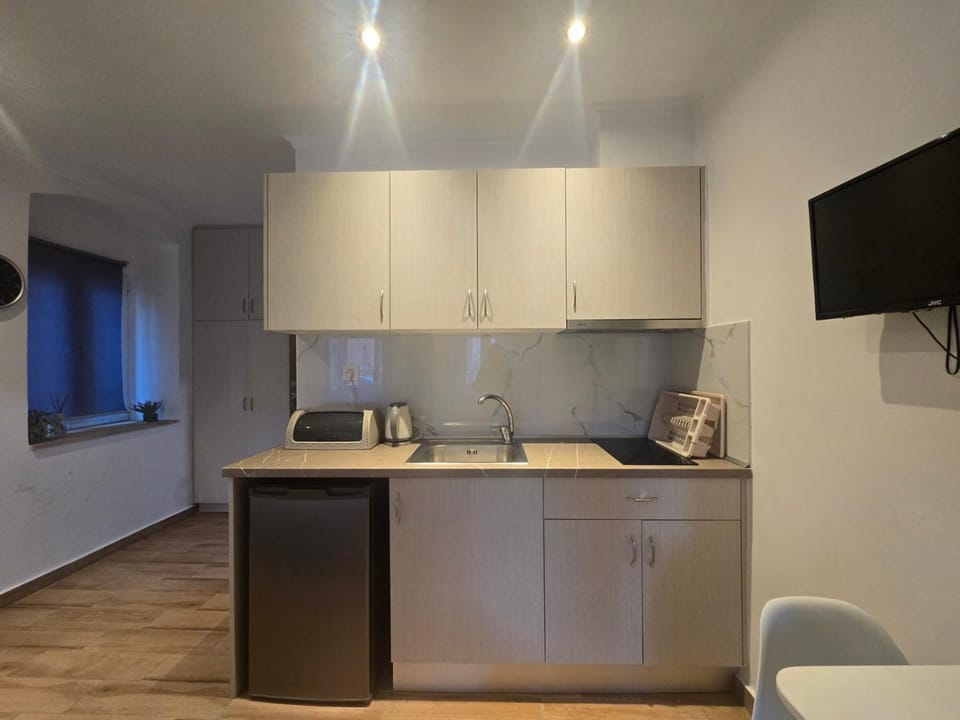 TV and multimedia, Kitchen or kitchenette