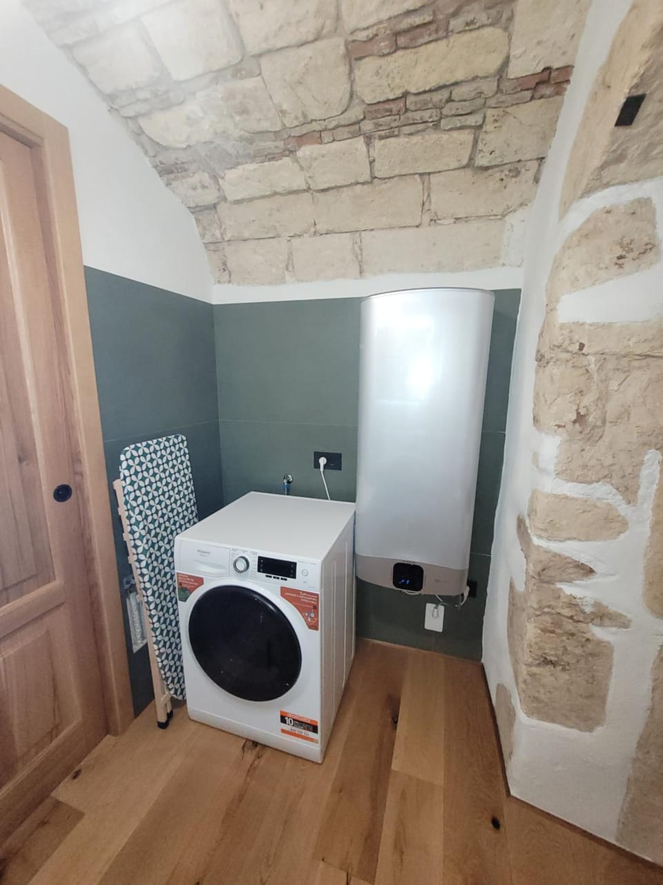 laundry, washing machine