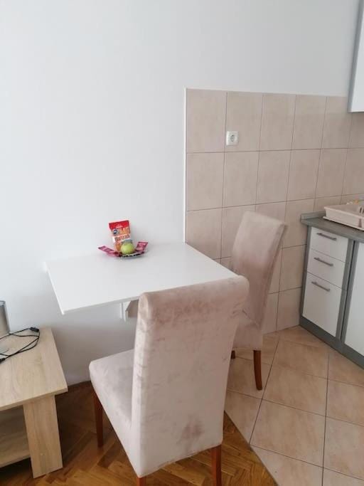 Lovely studio in Dubec, ideal for one person Apartment in City of Zagreb