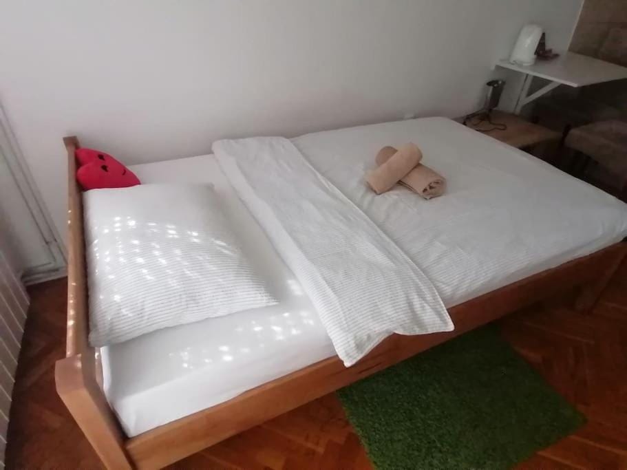 Lovely studio in Dubec, ideal for one person Apartment in City of Zagreb