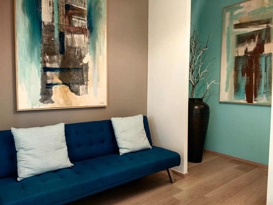 Seating area