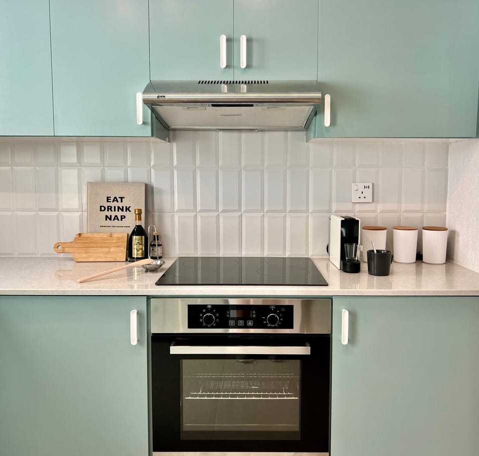 Kitchen or kitchenette, kitchen