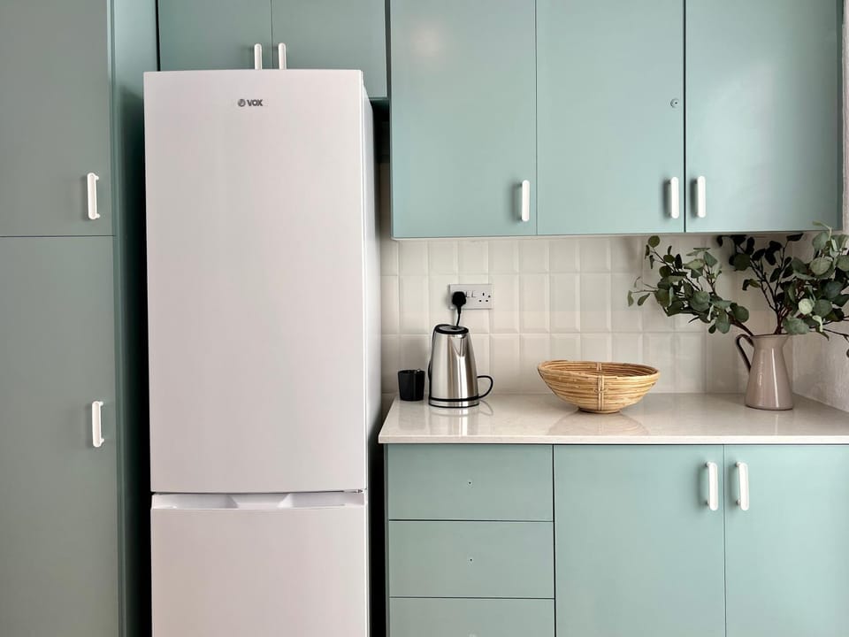 Kitchen or kitchenette, kitchen
