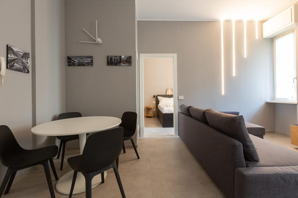 Living room, Seating area, Dining area