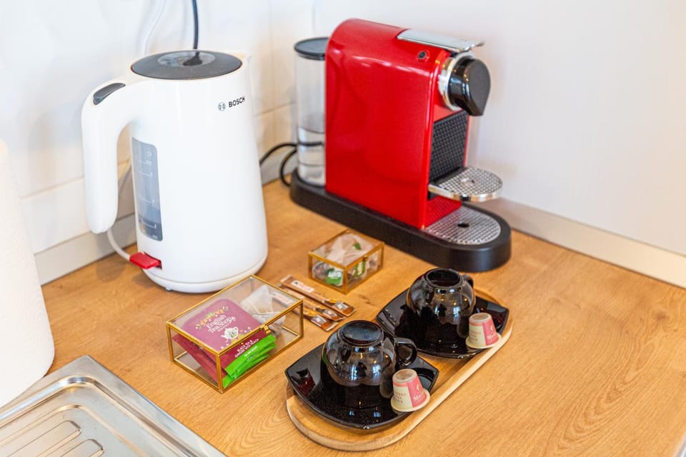 Coffee/tea facilities, Kitchen or kitchenette, Food and drinks, Food, toaster