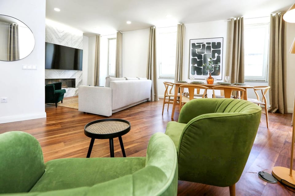 Green Essence Duplex in Faro by Misha's Place Apartment in Faro