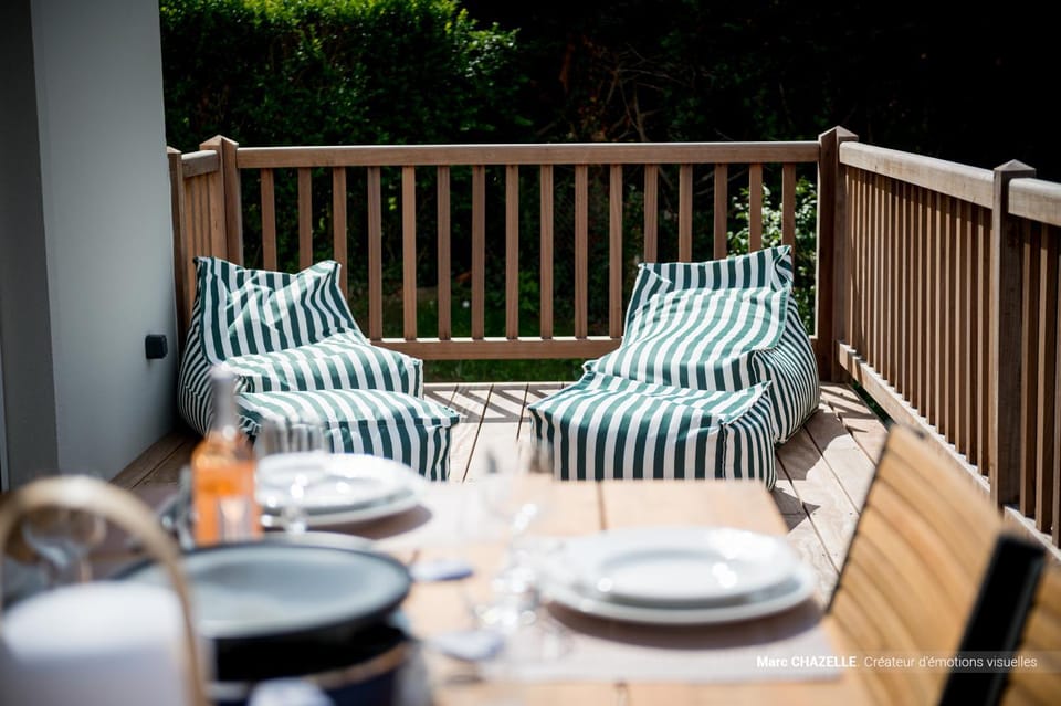 Balcony/Terrace, Garden view