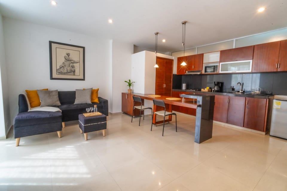 Kitchen or kitchenette, Living room, Dining area, minibar
