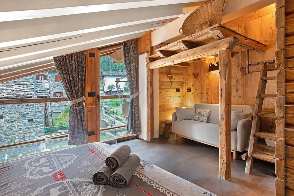 Property building, Living room