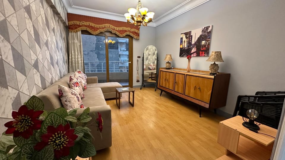 Property building, Bed, Living room, Photo of the whole room, Seating area, Beach, Beach, Entertainment, Entertainment