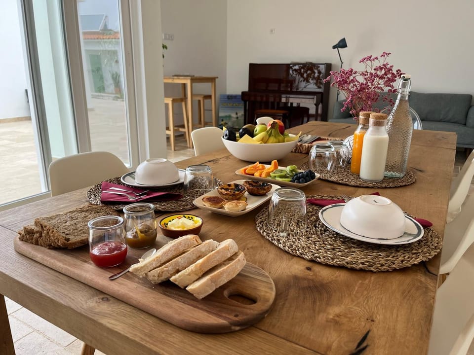 Dining area, Food, Breakfast