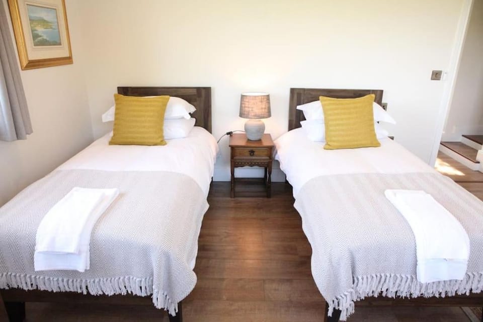 Stone Gate lodge with Private Hot Tub Villa in Northern Ireland