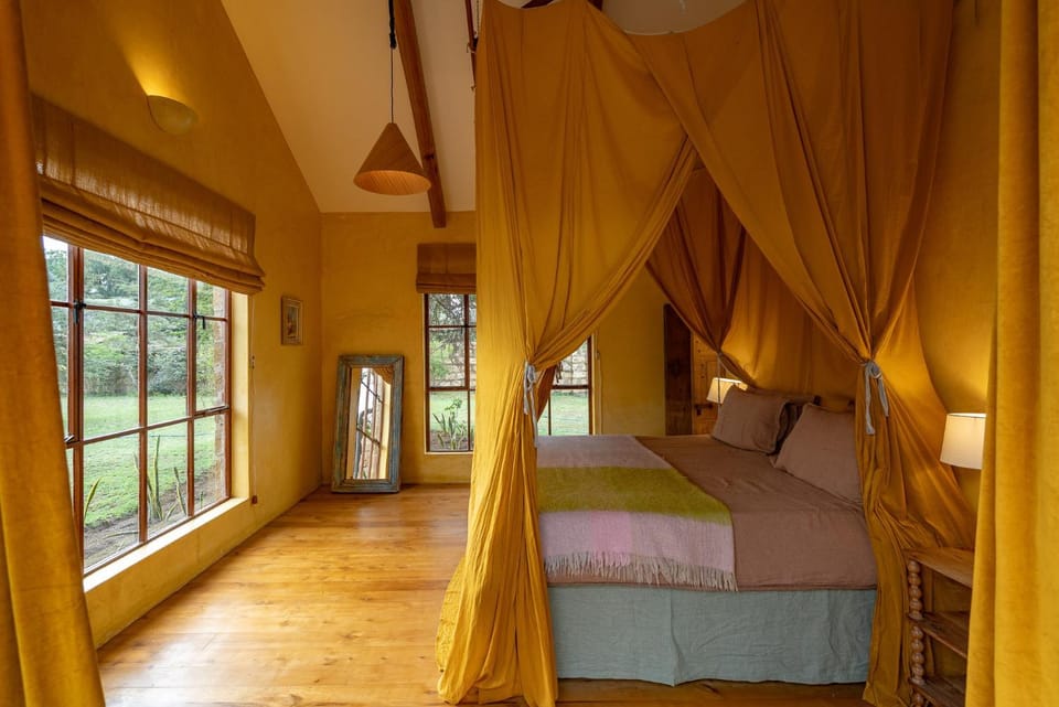 Yellow House 3-Bedroom Villa in Nature House in Kenya