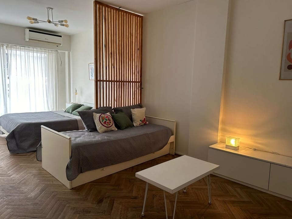 Amplio Studio divisible, zona Movistar Arena y cerca de Palermo, 4 pax Apartment in Buenos Aires