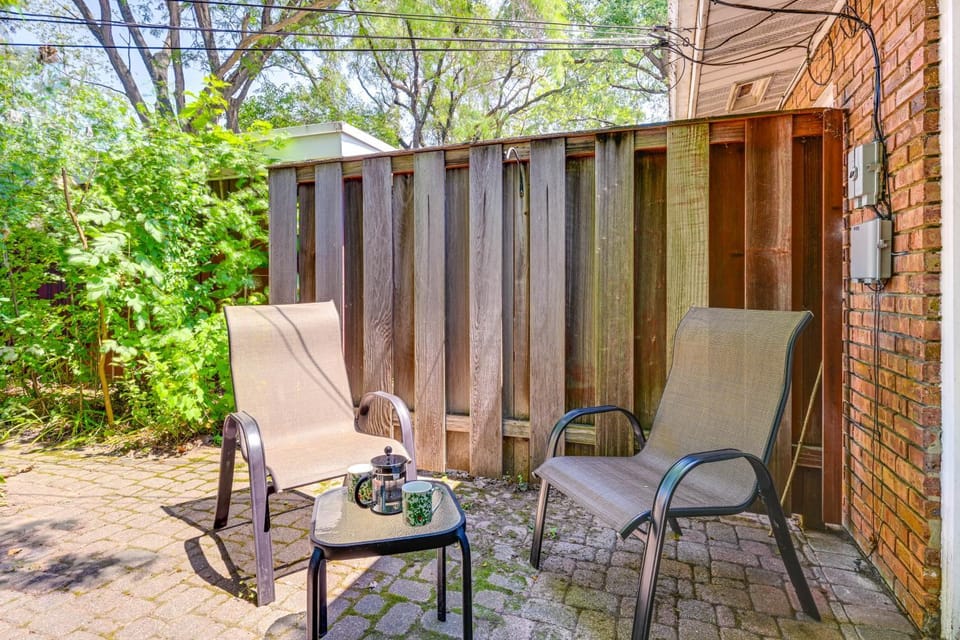 3 Mi to Michigan State: Duplex w/ Patio in Lansing House in Lansing