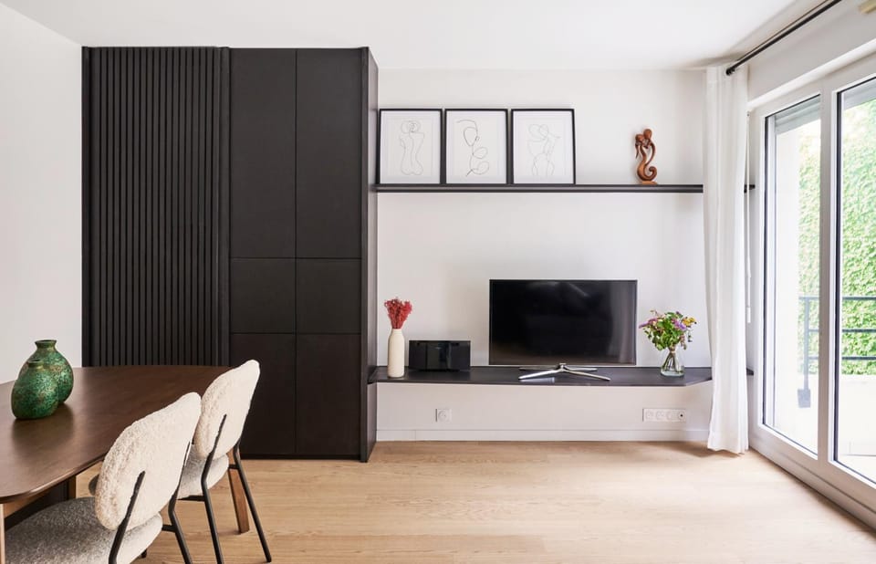 Beautiful central apartment near Eiffel Tower and Invalides Apartment in Paris
