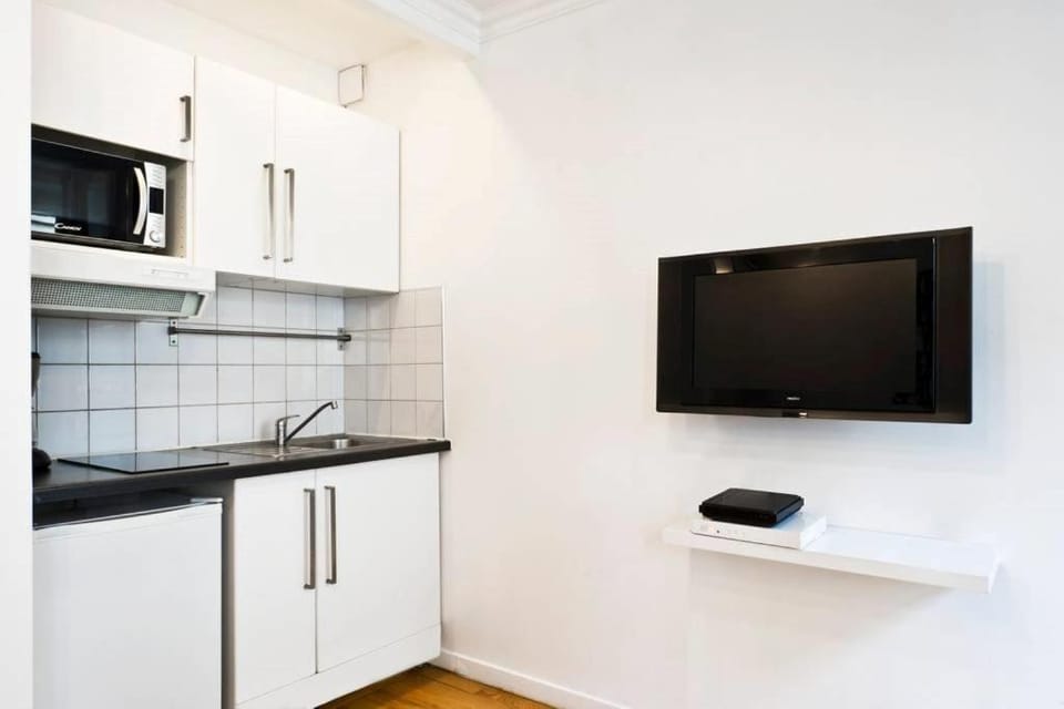 TV and multimedia, Kitchen or kitchenette