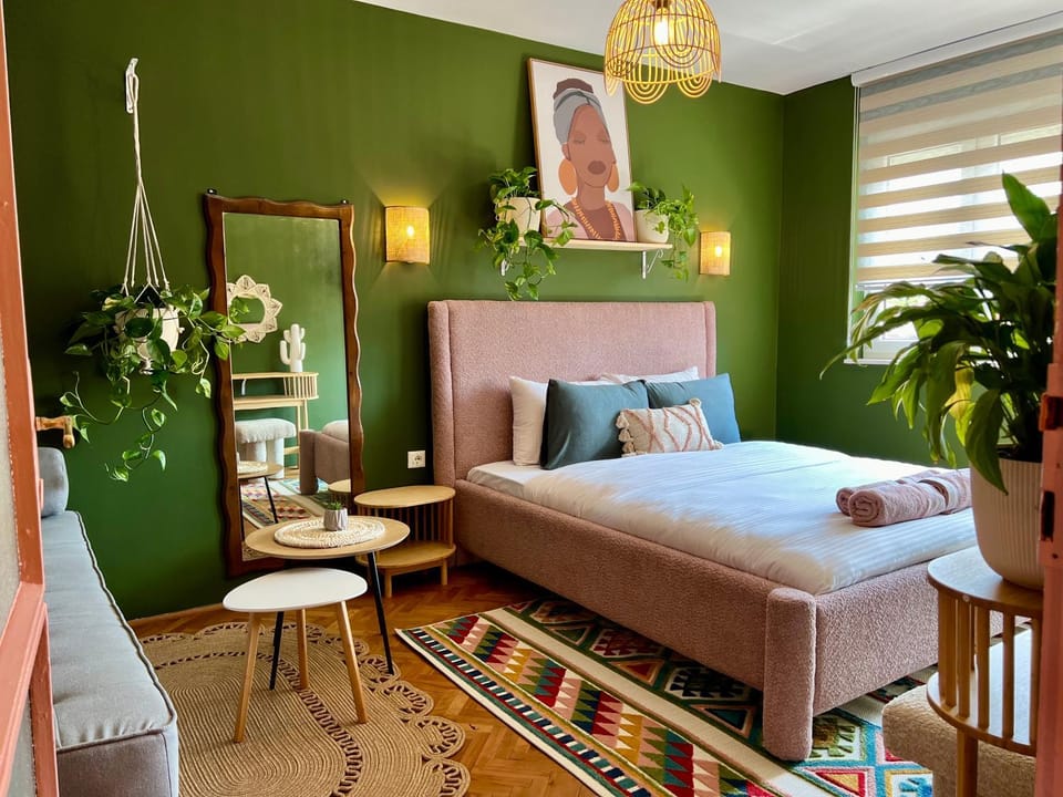 Bed, Photo of the whole room, Bedroom