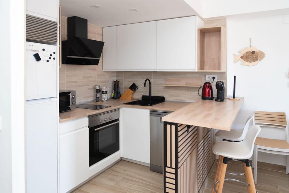 Communal kitchen, kitchen